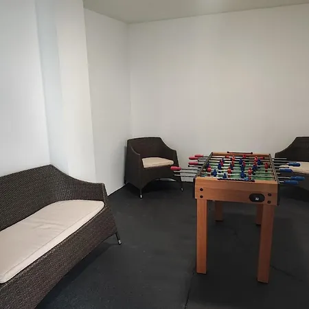 In Mit Terrasse Und Grill 아파트 *