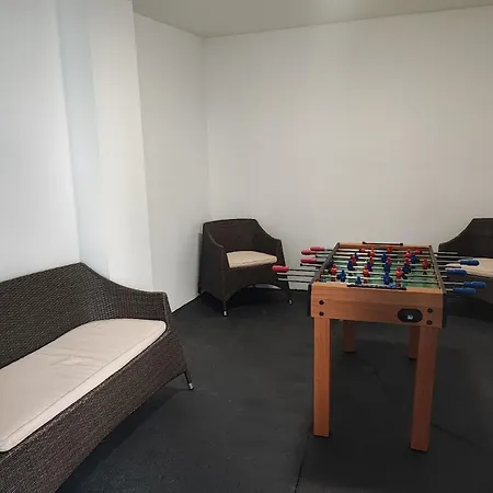 아파트 In Mit Terrasse Und Grill 고슬라르