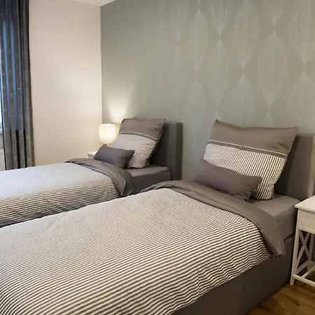Apartment In Mit Terrasse Und Grill *